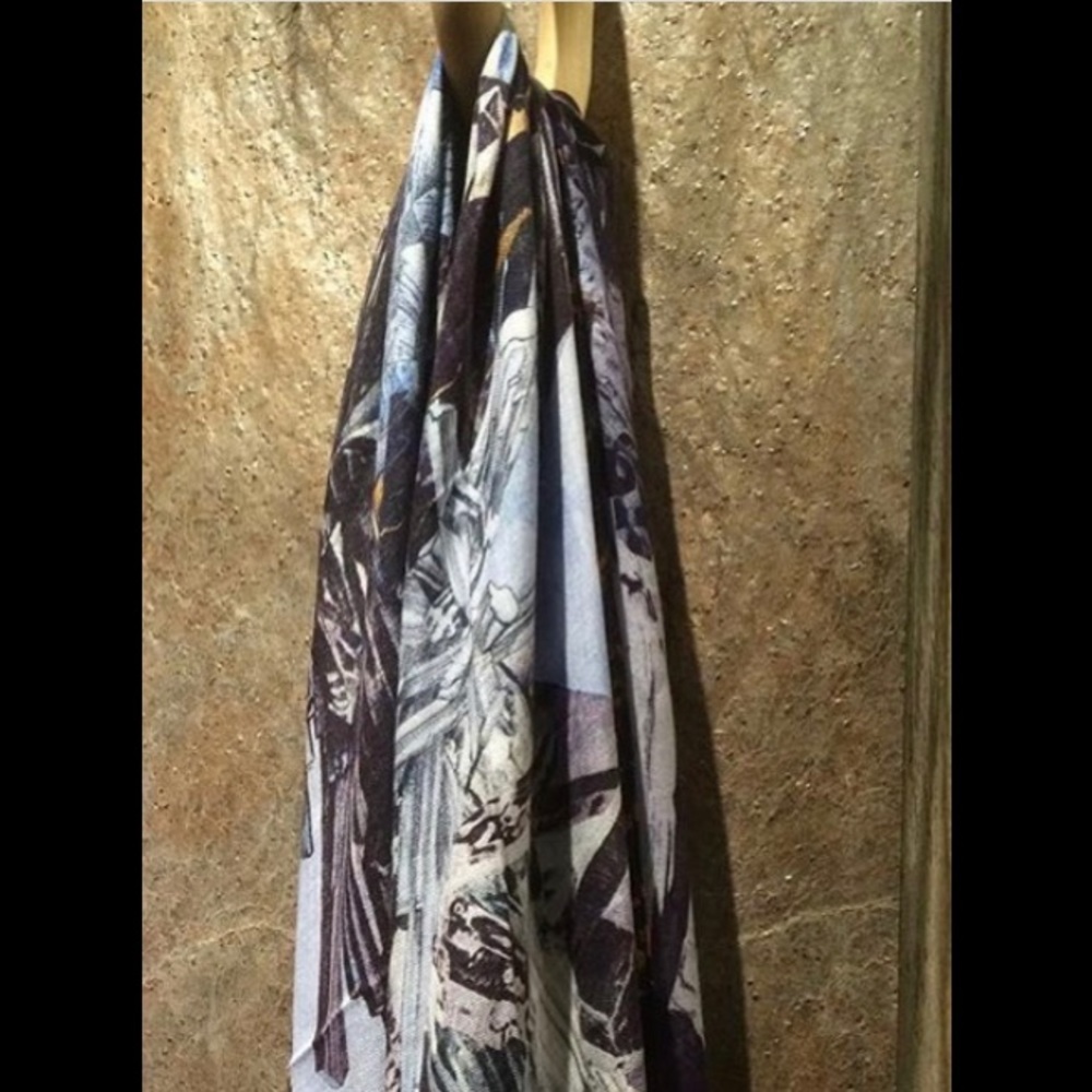 Forget Me Not Meteorite Scarf - Picture 6 of 6